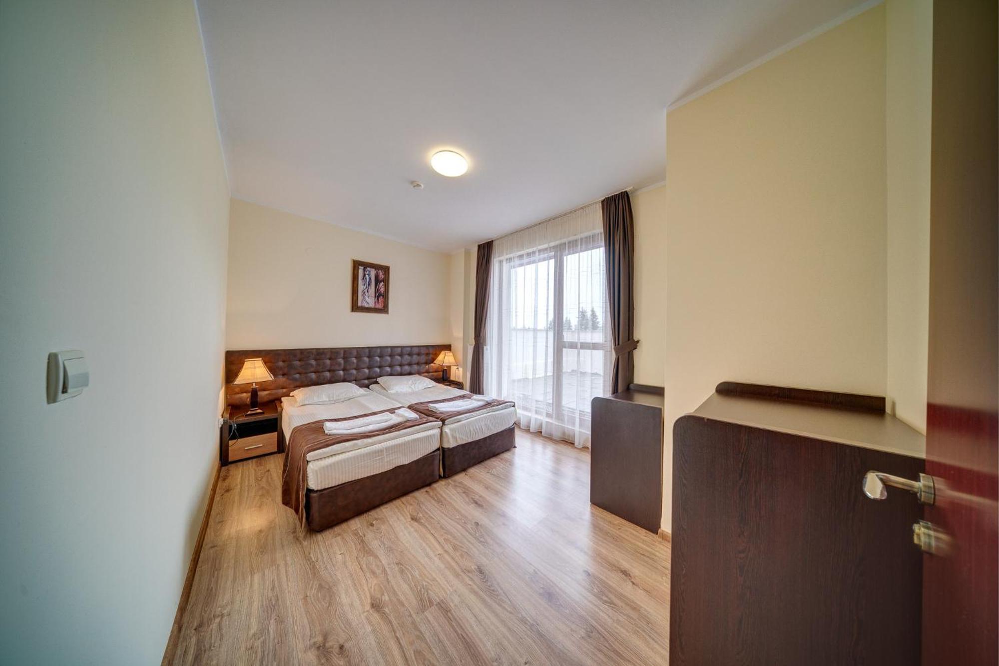 Aparthotel Complex Kamelia Pamporowo Exterior foto